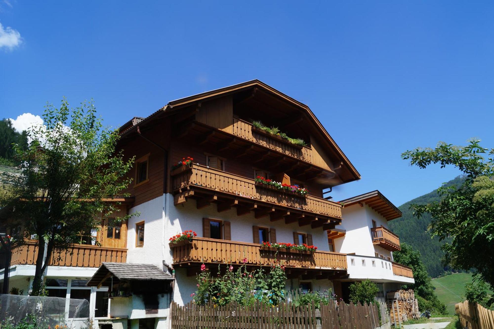 Thalerhof Apartment San Lorenzo di Sebato